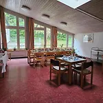 Gaestehaus Am Sternberg 여관 Gomadingen