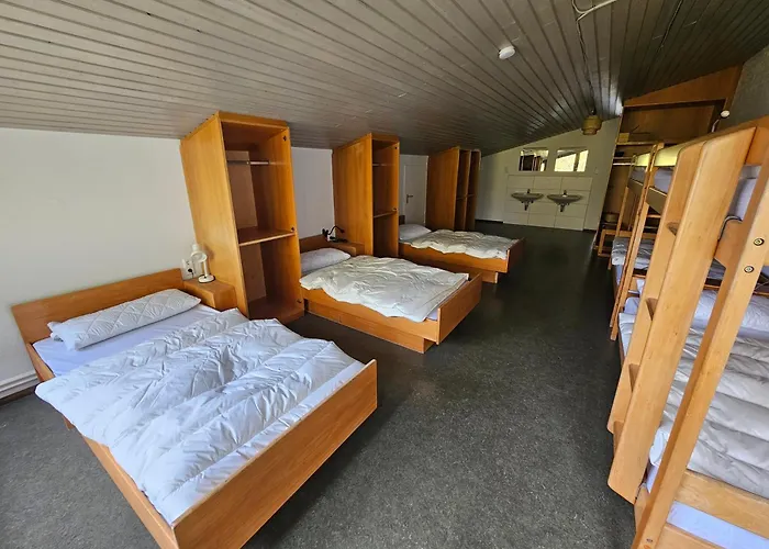 Gaestehaus Am Sternberg Mini-hôtel Gomadingen