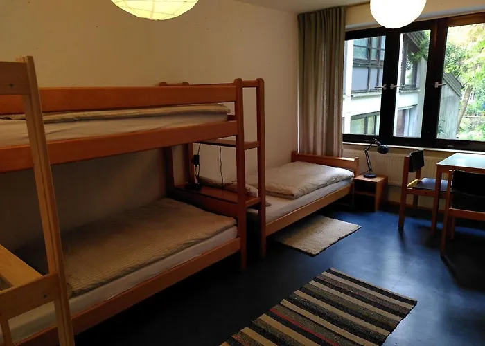 Gaestehaus Am Sternberg Mini-hôtel Gomadingen