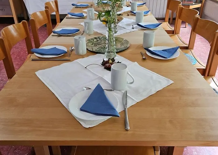 Gaestehaus Am Sternberg Mini-hôtel Gomadingen